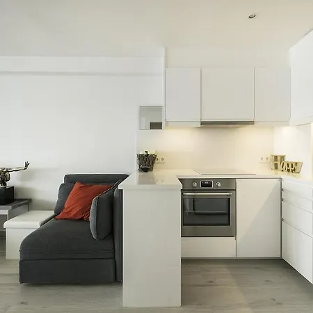 Elegante Con Vistas Frontales Al Mar En Appartement