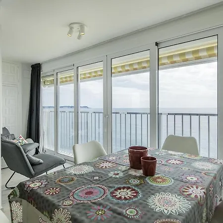 Апартаменти Elegante Con Vistas Frontales Al Mar En *